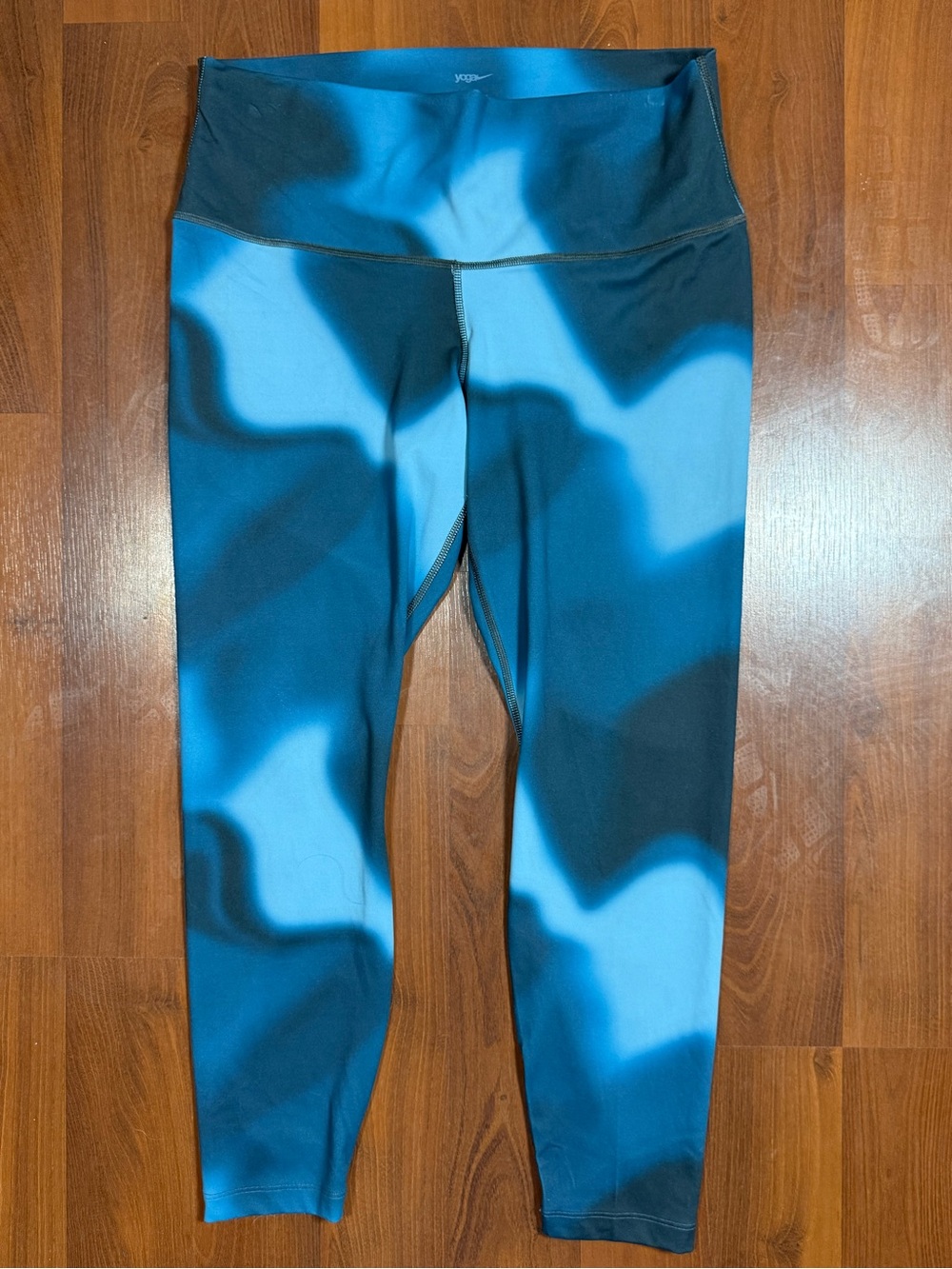 Nike Yoga Dri-FIT High-Waisted 7/8 Leggings in a blue marina and iron grey🤩🔥